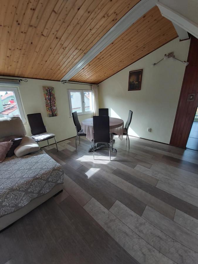 Apartment Malvina Mali Lošinj Екстериор снимка